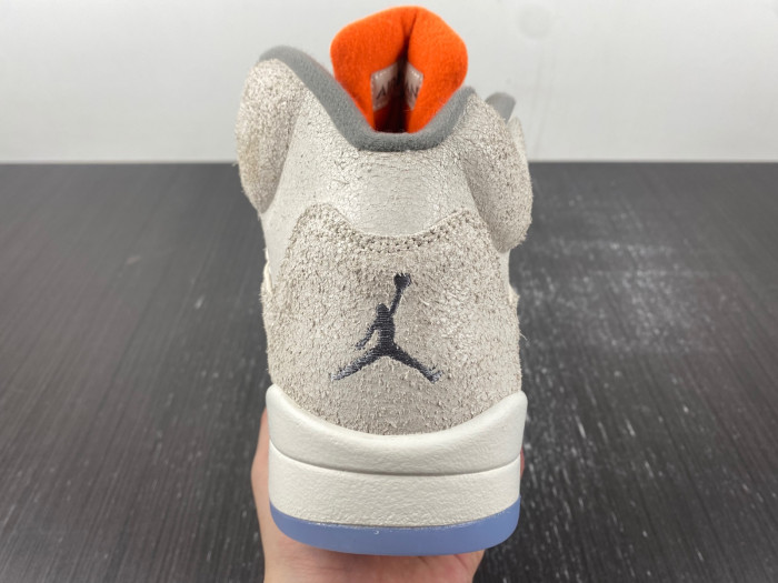 Air Jordan 5 Retro SE Craft Light Orewood Brown FD9222-180
