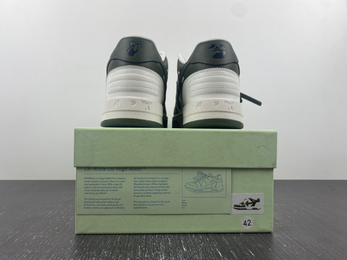 OFF-WHITE SNEAKER