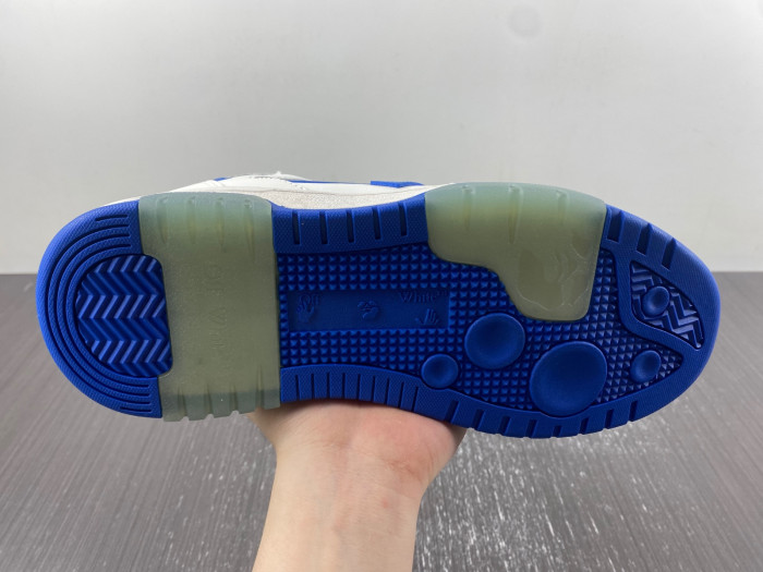 OFF-WHITE SNEAKER