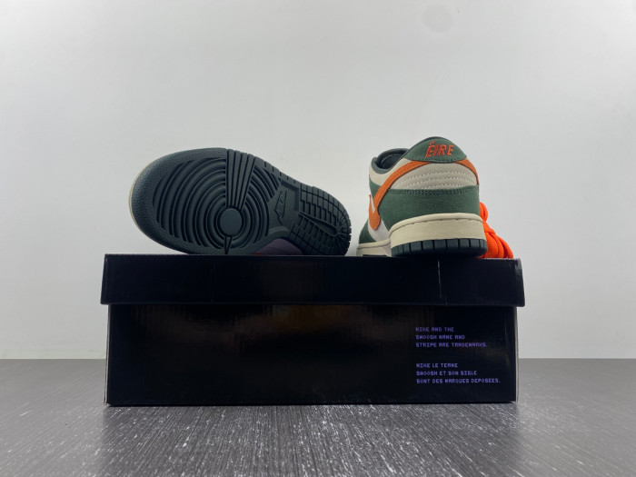 Nike SB Dunk Low Eire 304292-185