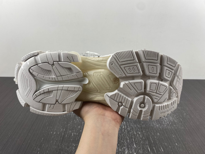 BLCG RUNNER SNEAKER 656065 W3RA9 9001