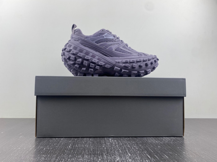 BLCG DEFENDER SNEAKER 685611 W2RA6 1015