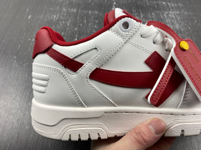 OFF-WHITE SNEAKER