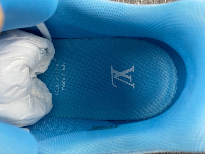 LV TRAINER SNEAKER