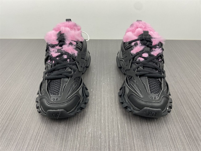 BLCG TRACK SNEAKER 668555 W3CQ6 1050