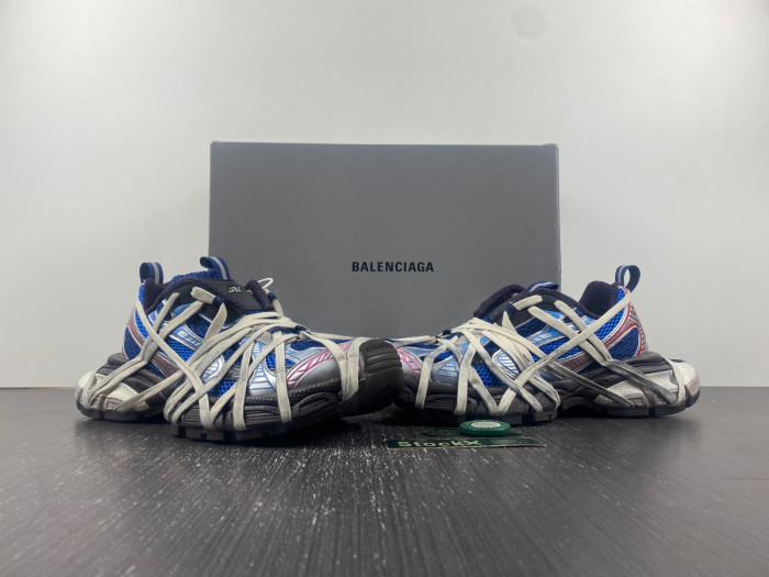 BLCG 3XL SNEAKER 778698 W3XLL 0525