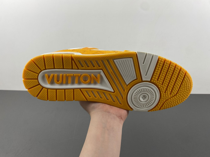 LV TRAINER SNEAKER