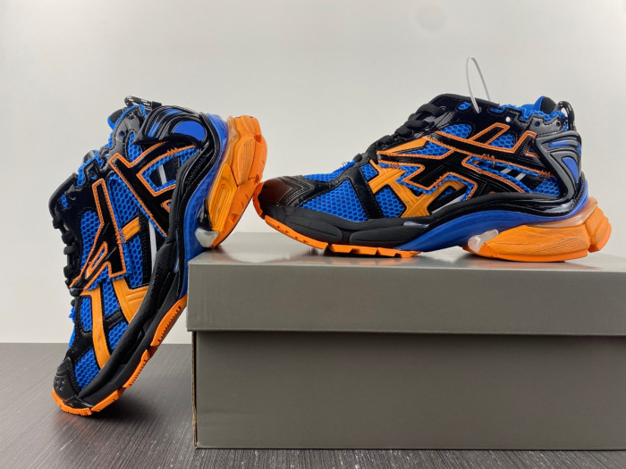 BLCG RUNNER SNEAKER 677403 W2RB1 1120