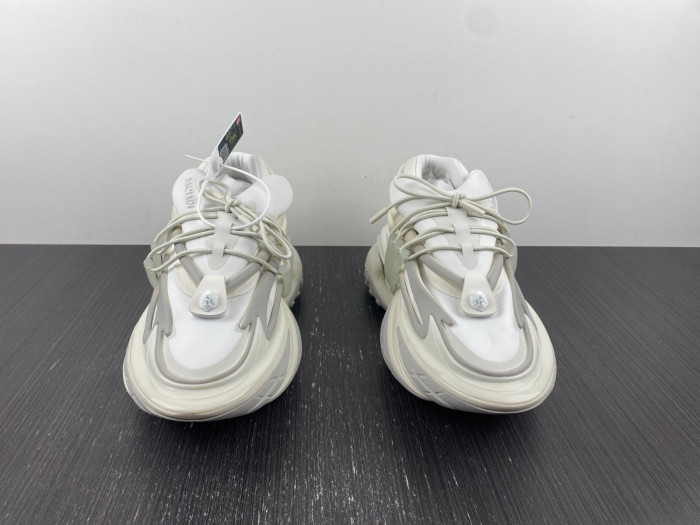 BALMAIN LEATHER UNICORN LOW-TOP SNEAKER