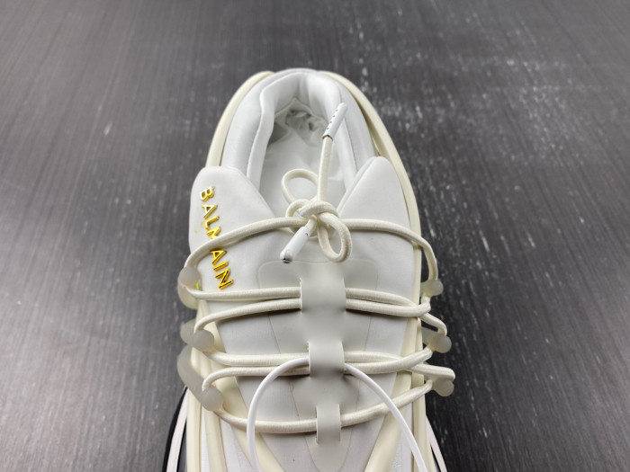 BALMAIN LEATHER UNICORN LOW-TOP SNEAKER