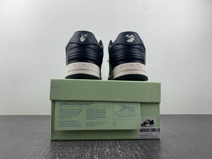 OFF-WHITE SNEAKER