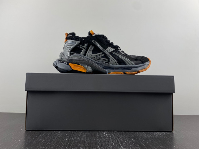 BLCG RUNNER SNEAKER 772774 W3RNY 4018