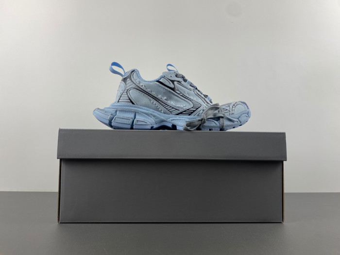 BLCG 3XL SNEAKER 734731 W3XDC 4000