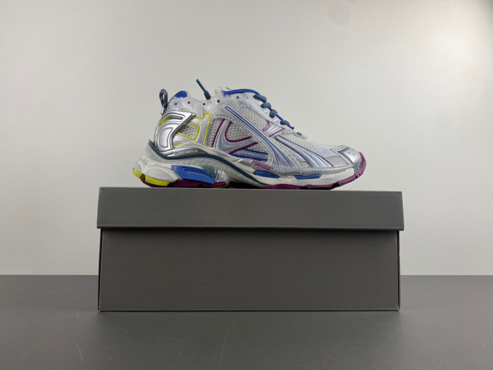 BLCG RUNNER SNEAKER 772774 W3RNY 0328