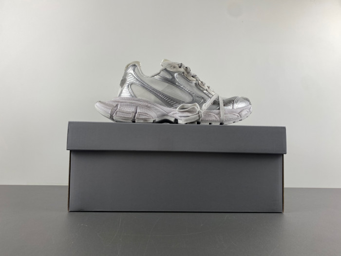 BLCG 3XL SNEAKER 734731 W3XL5 9049