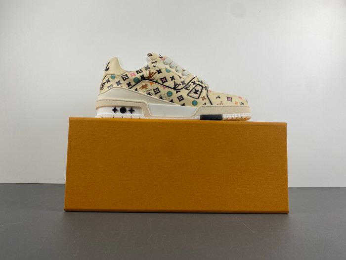 LV TRAINER SNEAKER 24072201
