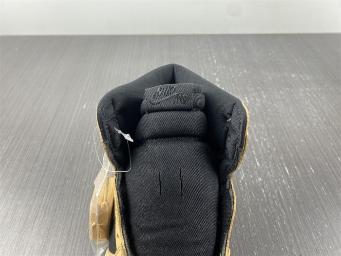 Air Jordan 1 High OG “Heirloom” 555088-202