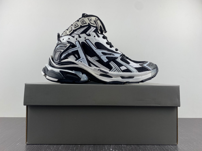 BLCG RUNNER HIGH TOP SNEAKER 695764 W3RH2 9218
