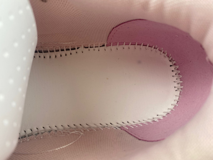 OFF-WHITE SNEAKER