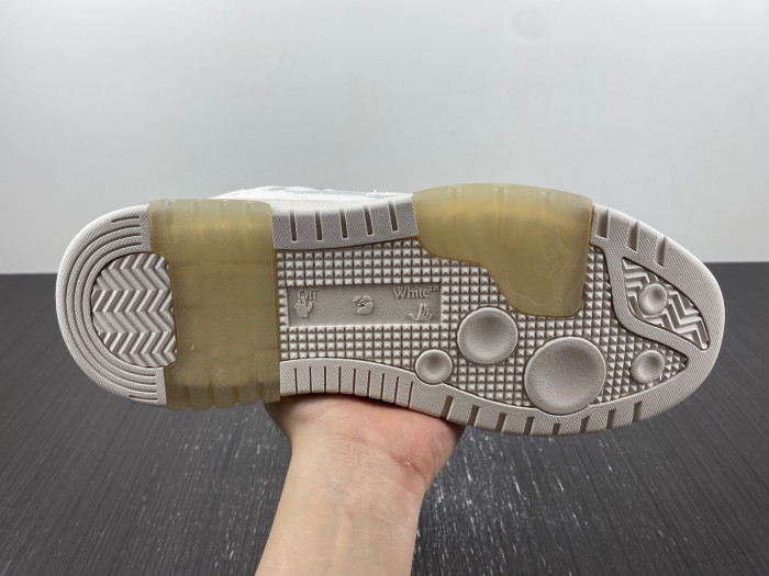 OFF-WHITE SNEAKER