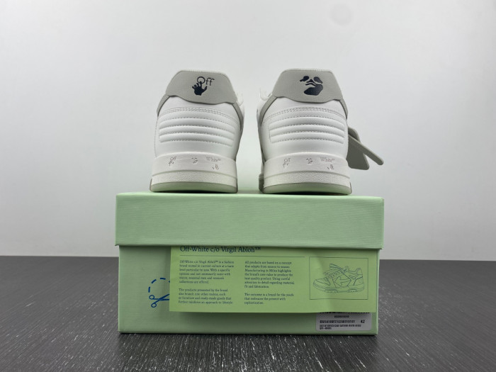 OFF-WHITE SNEAKER