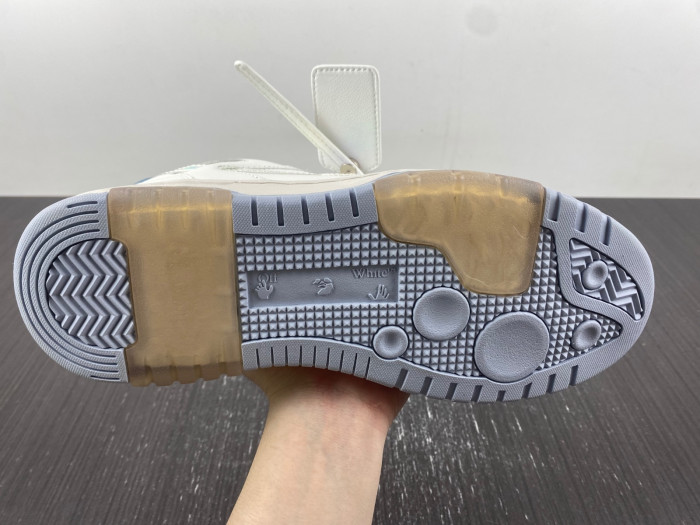 OFF-WHITE SNEAKER