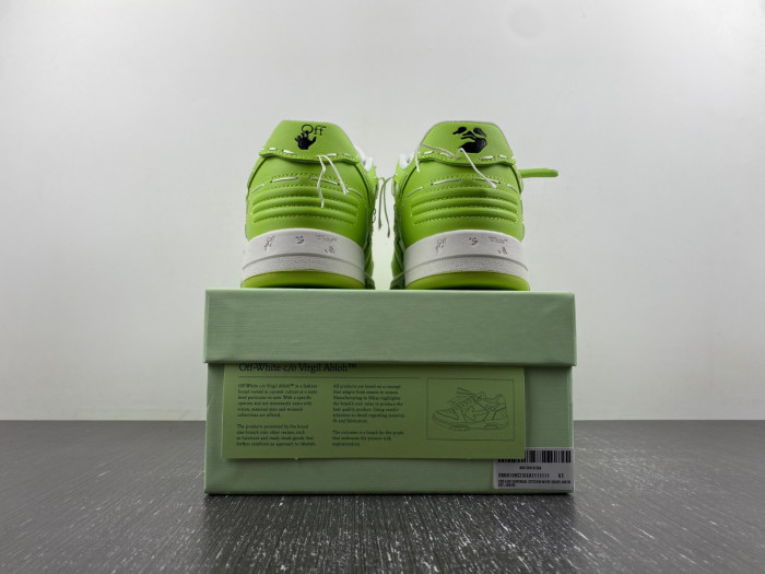 OFF-WHITE SNEAKER
