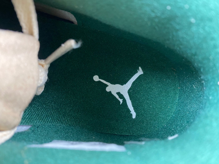 AIR JORDAN 4 "DRAGON YEAR" CUSTOM DC7770-106