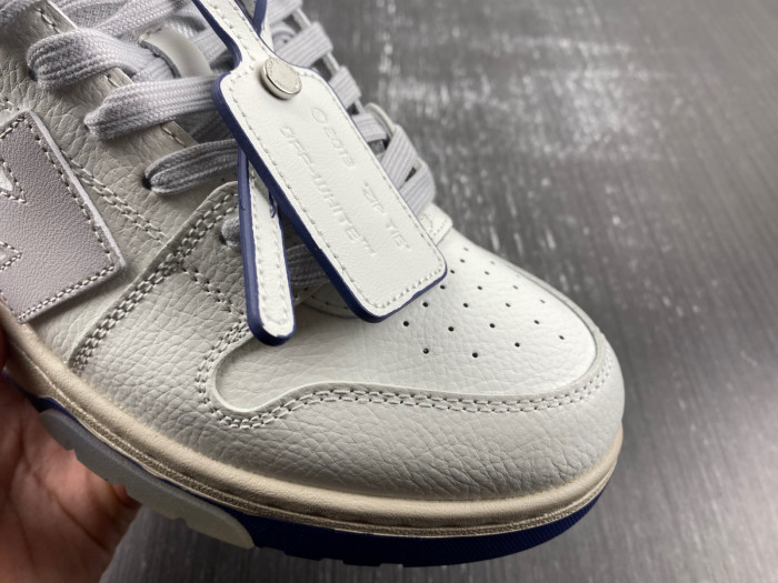 OFF-WHITE SNEAKER