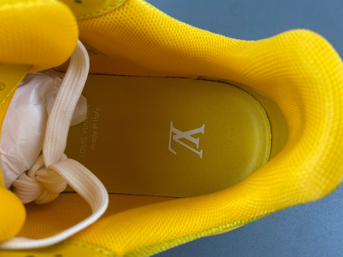 LV TRAINER SNEAKER