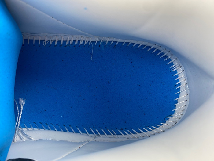 B*PE SNEAKER