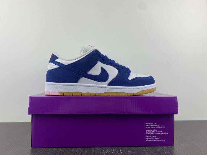 Nike SB Dunk Low Los Angeles Dodgers DO9395-400