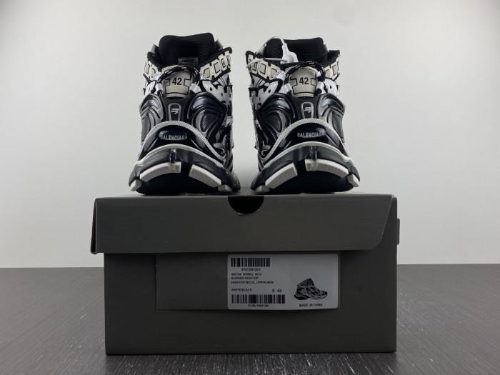 BLCG RUNNER HIGH TOP SNEAKER 695764 W3RH2 9218