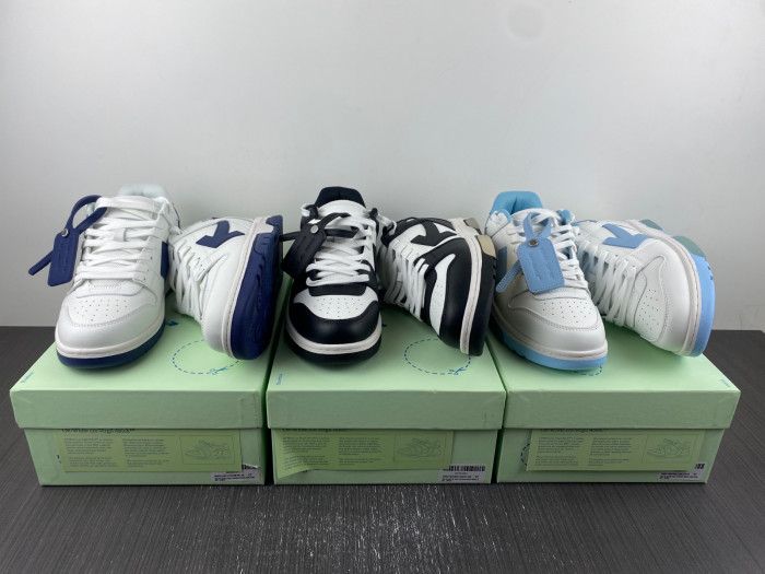 OFF-WHITE SNEAKER