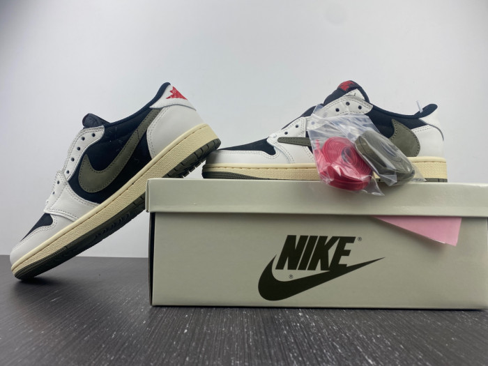 Travis Scott x Air Jordan 1 Low OG WMNS “Olive” DZ4137-106