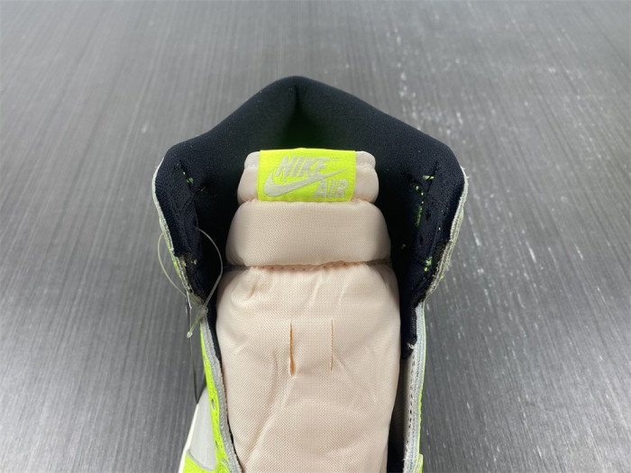 Air Jordan 1 High OG “Volt” 555088-702