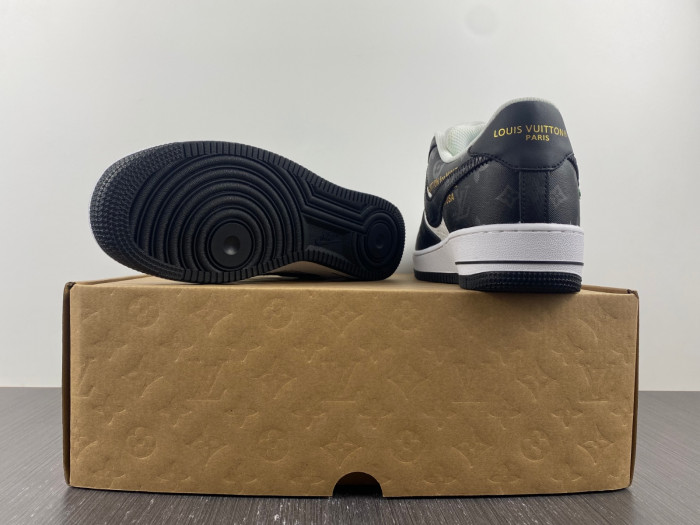l**is V*t*n nike air force 1 low black