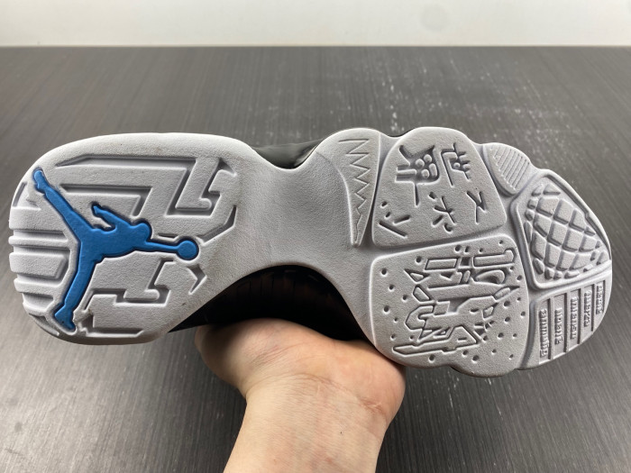 Air Jordan 9 Retro University Blue CT8019-140