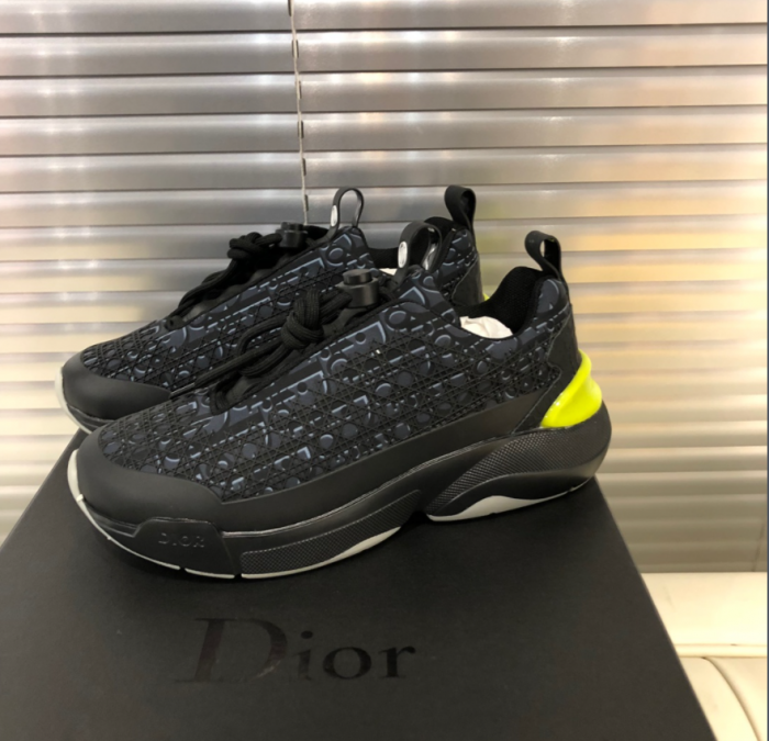 DR B22 SNEAKER
