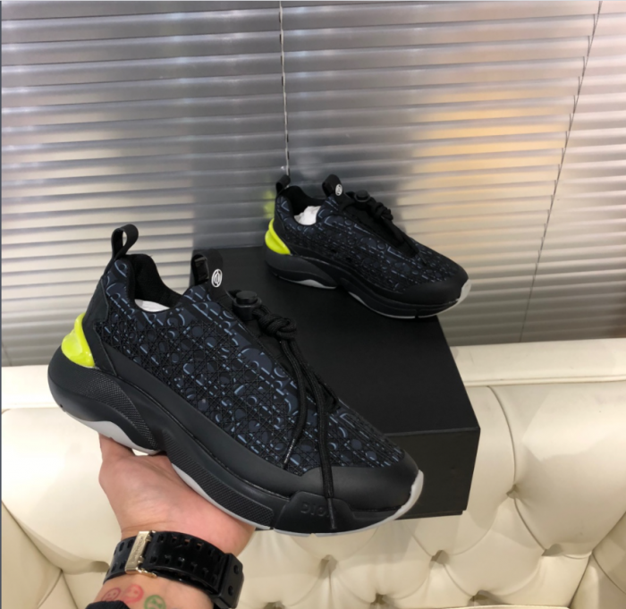 DR B22 SNEAKER