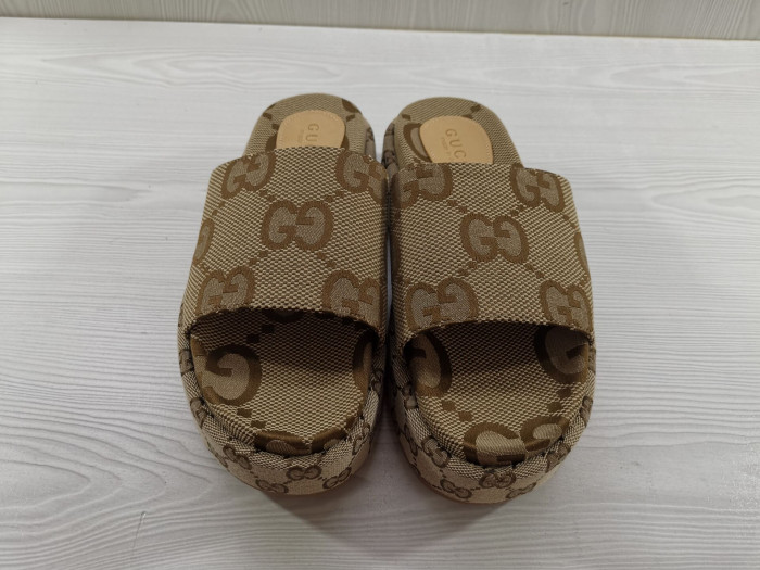 GUCC SLIPPERS
