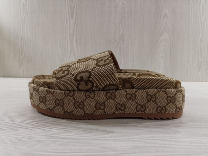 GUCC SLIPPERS