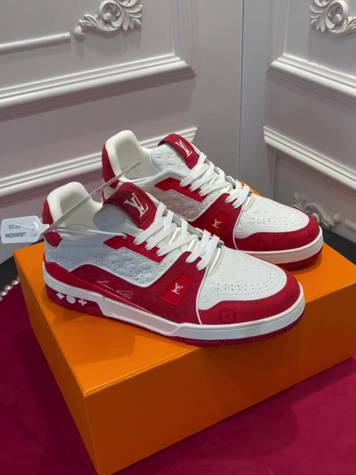 LV TRAINER SNEAKER