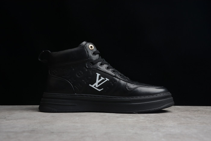 LV TRAINER SNEAKER HIGH