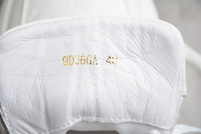 LV TRAINER SNEAKER HIGH