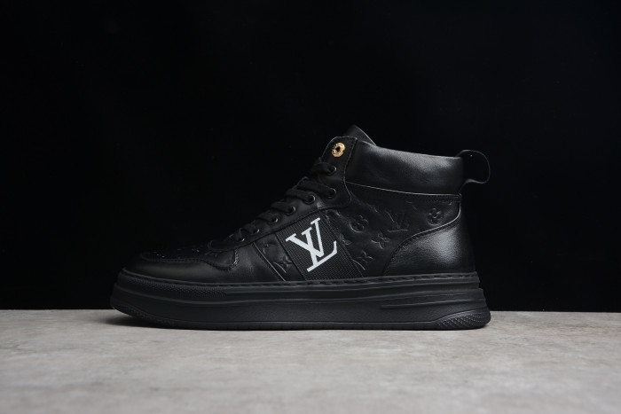 LV TRAINER SNEAKER HIGH