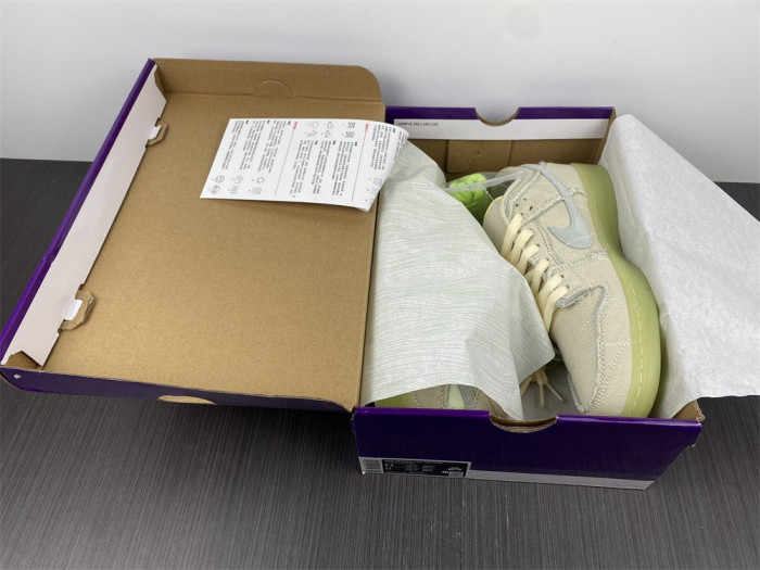 Nike SB Dunk Low “Mummy” DM0774-111