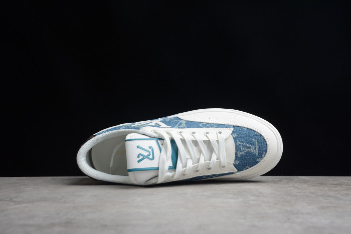 LV TRAINER SNEAKER LOW