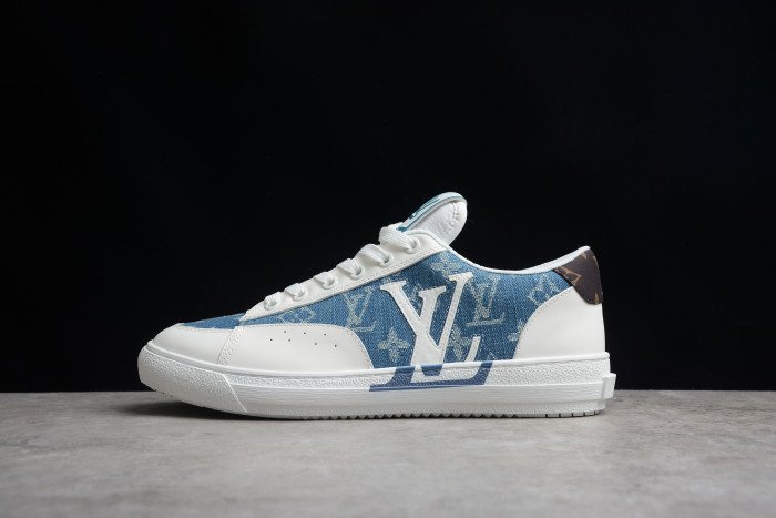 LV TRAINER SNEAKER LOW