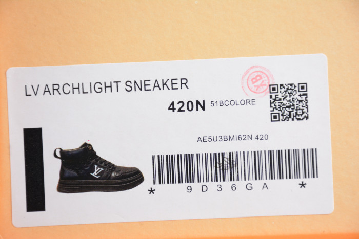LV TRAINER SNEAKER HIGH